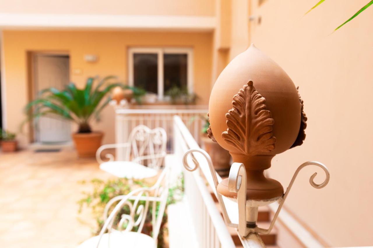 Il Cortile Delle Esperidi Lejlighed Lecce Eksteriør billede