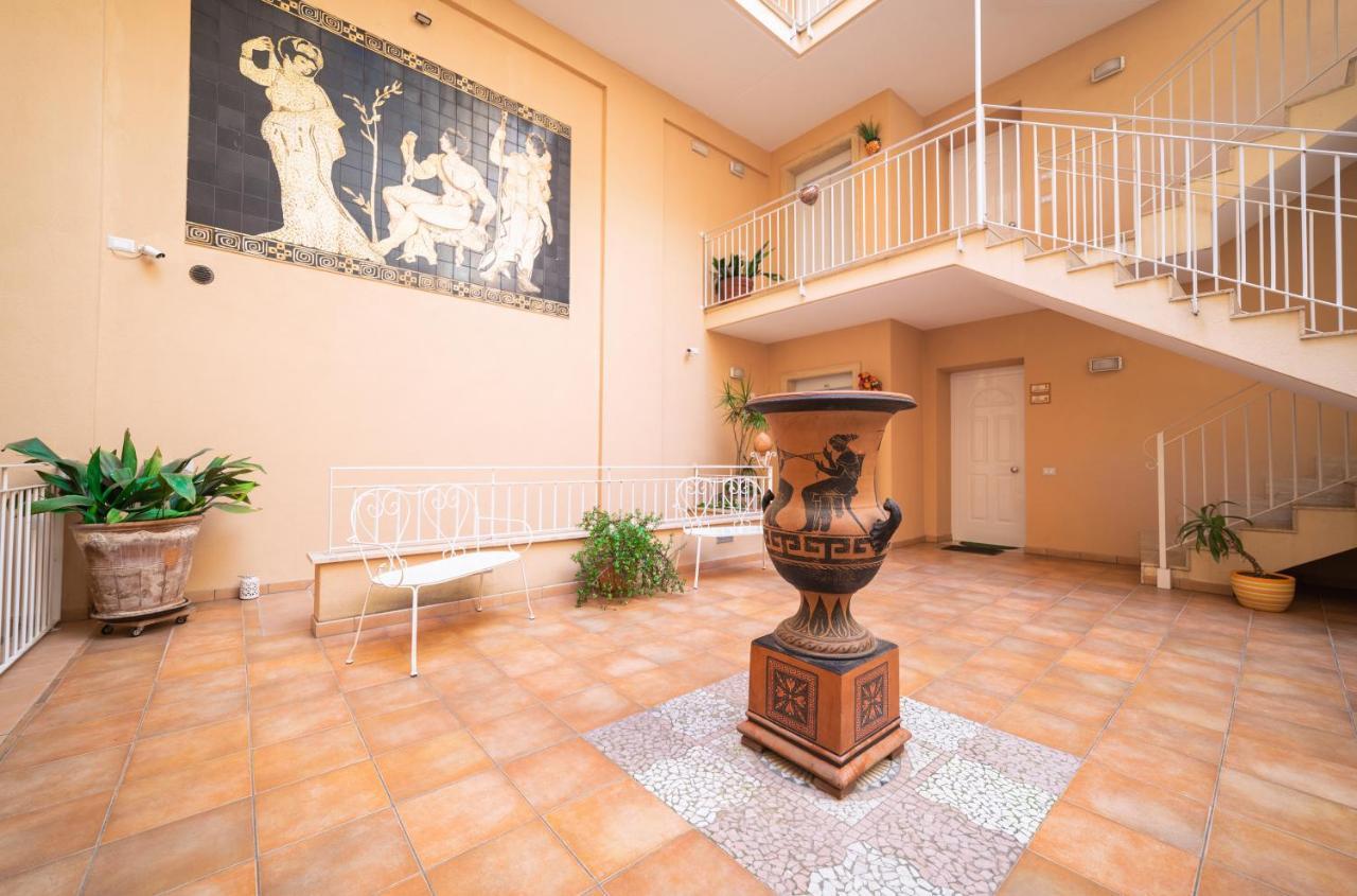 Il Cortile Delle Esperidi Lejlighed Lecce Eksteriør billede